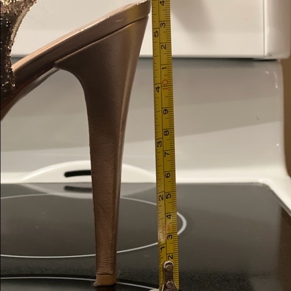 Shoes - Picture 4 of 4